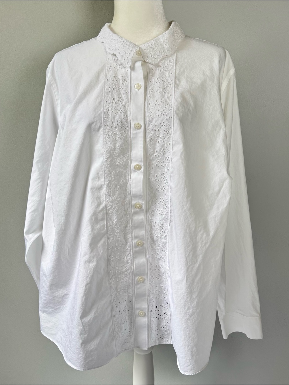 Lands' End No Iron White Eyelet Bib Cotton Button Down Shirt Plus Size 26W